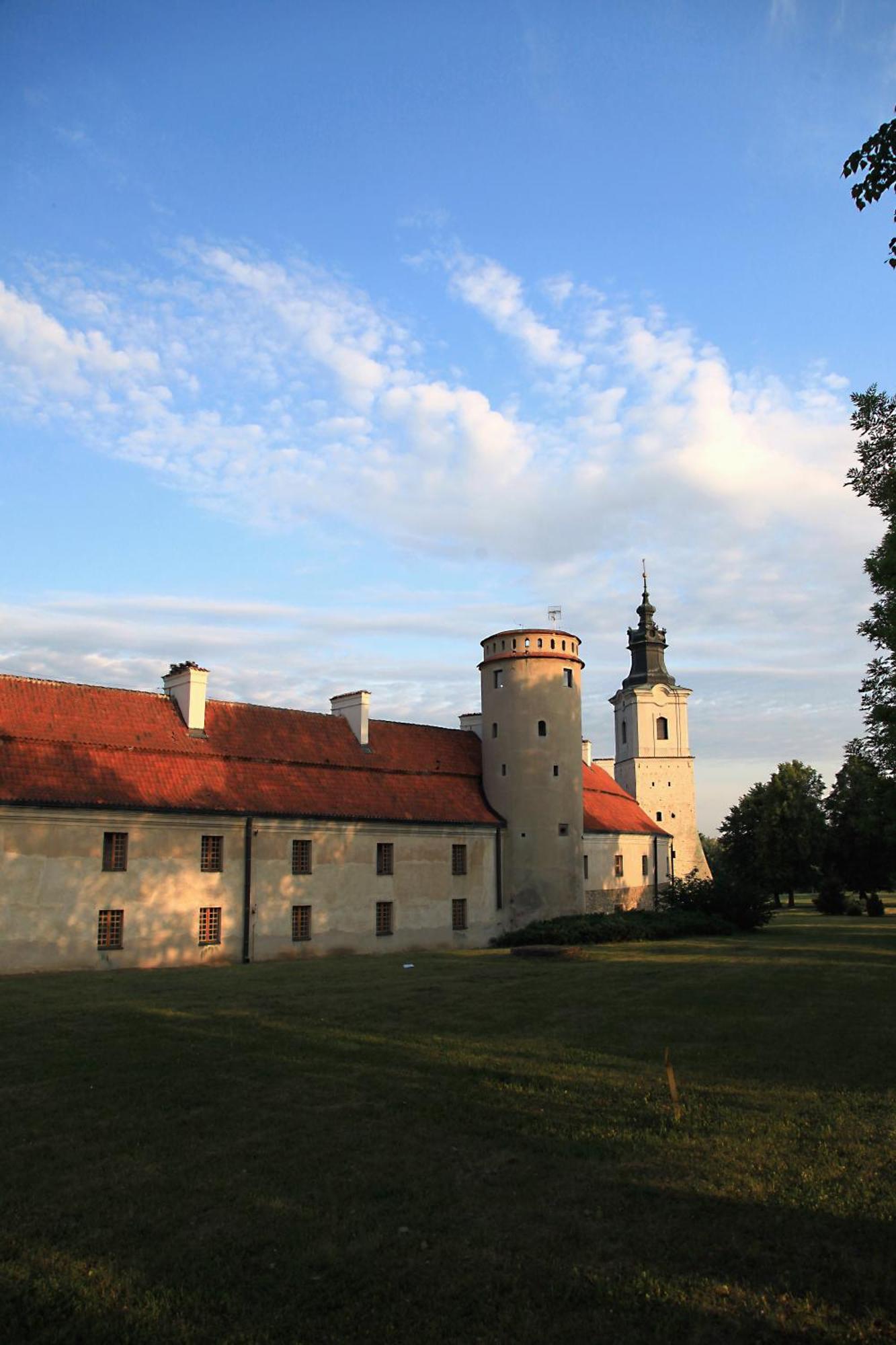 Hotel Podklasztorze Sulejów 外观 照片