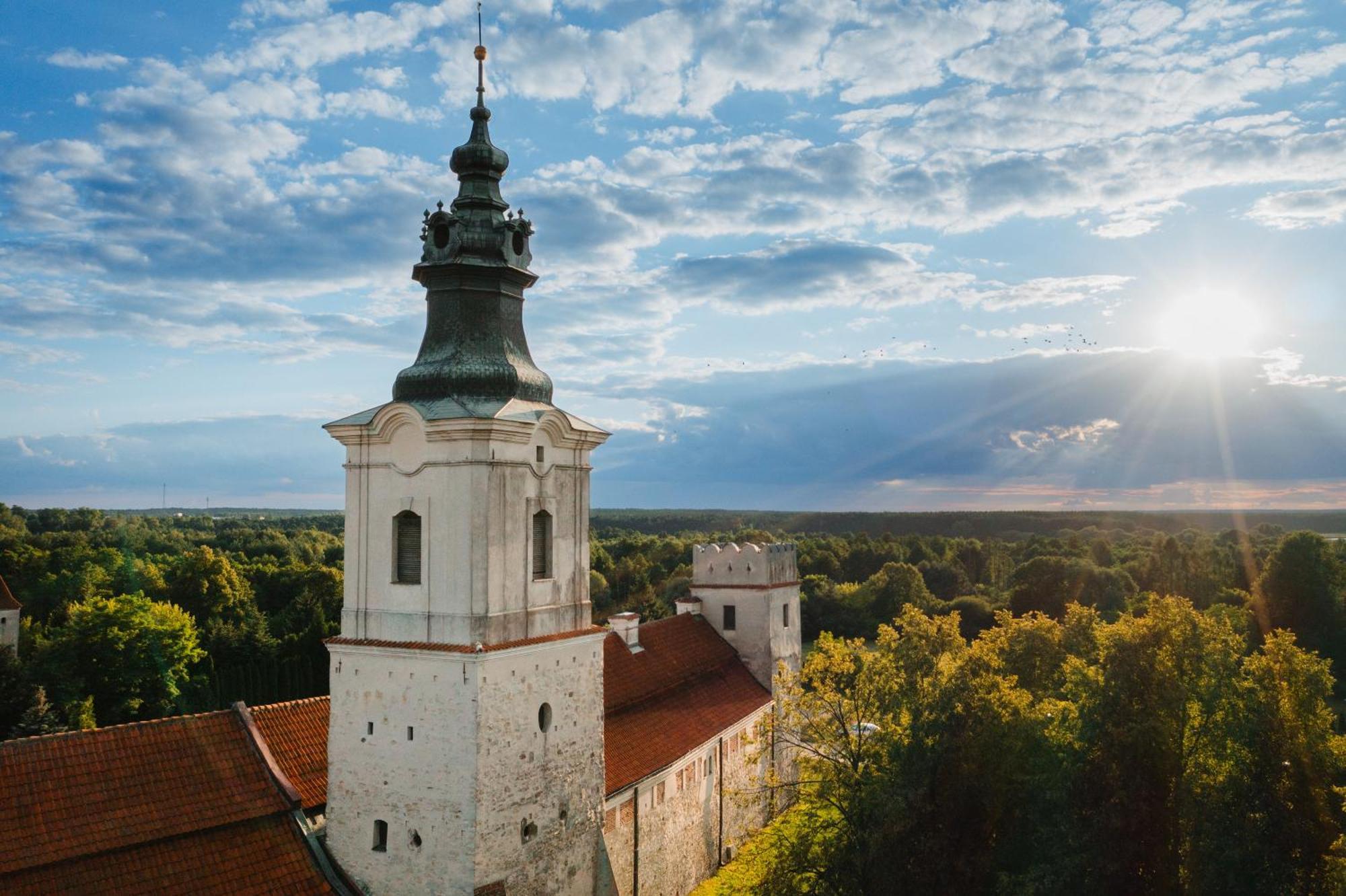 Hotel Podklasztorze Sulejów 外观 照片